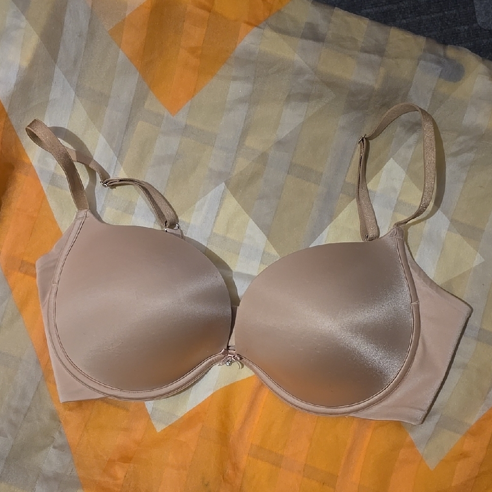Victoria secret 34D